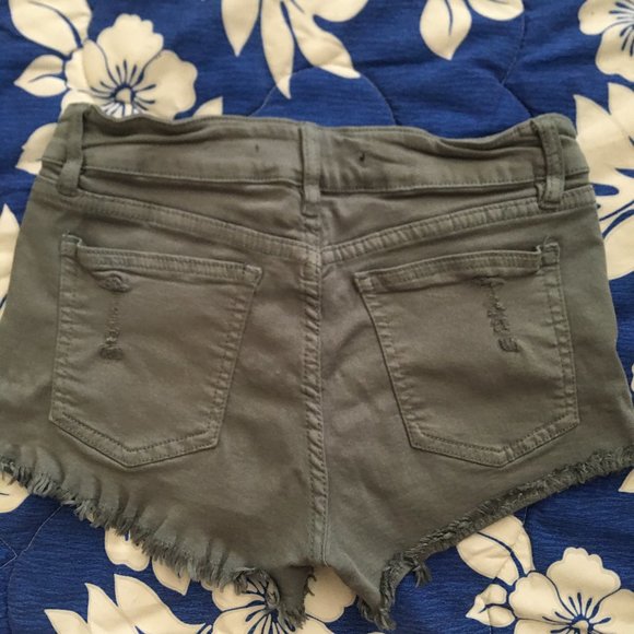 Green/Teal/Grey Shorts - Picture 2 of 2